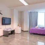 Delta Πανσιόν